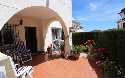 Annual rental in a very quiet area with sunny garden
