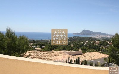 Holiday villa with sea views in Costa Blanca Altea (REF 176)