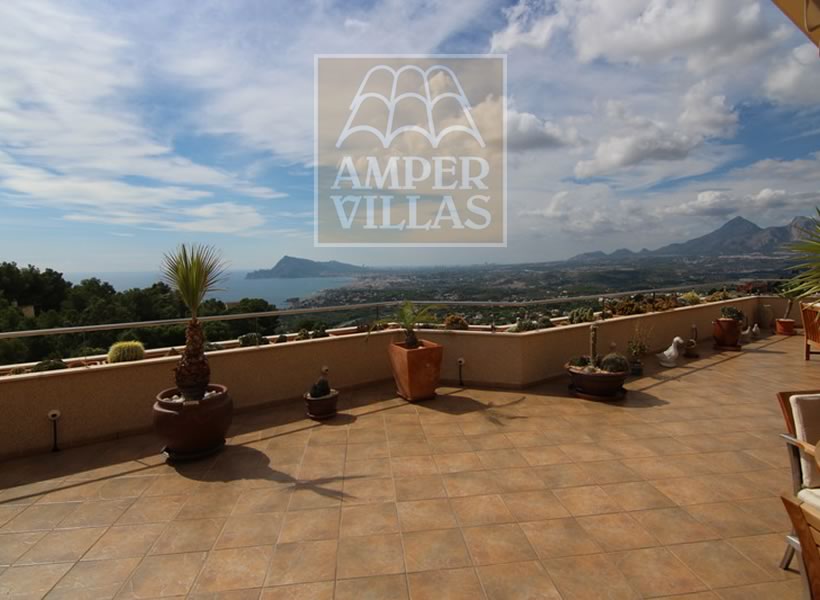 comprar apartamento o villa en Altea