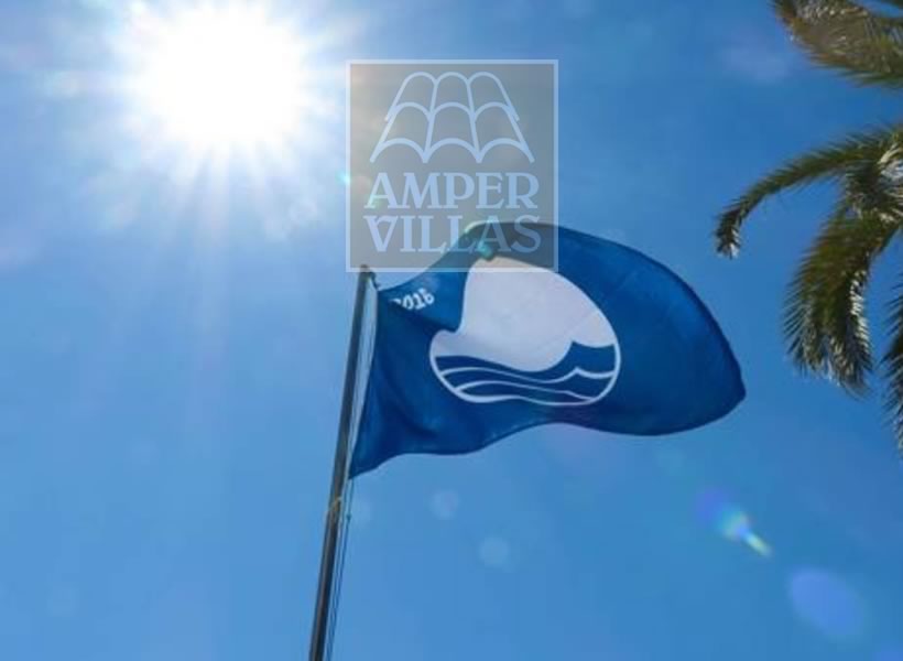 Las playas de Altea son galardonadas con la Bandera Azul 2022