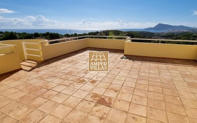Magnificent villa located in one of the best areas of the Altea Golf.