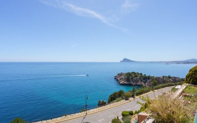 Duplex with sea views in the port of Campomanes