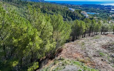 Parcela edificable en una Urbanización de Altea la Vella.