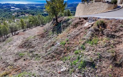 Parcela edificable en una Urbanización de Altea la Vella.