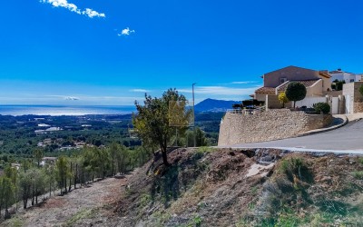 Parcela edificable en una Urbanización de Altea la Vella.