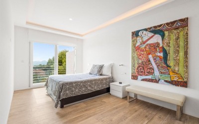 VILLA DE DISEÑO CON VISTAS ESPECTACULARES AL MAR