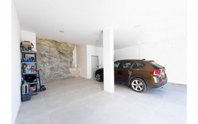 VILLA DE DISEÑO CON VISTAS ESPECTACULARES AL MAR