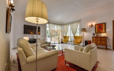 Exclusive villa in Altea offering complete privacy in a natural setting.