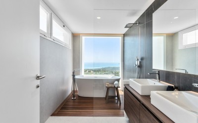 Nueva villa mediterránea con vistas panorámicas al mar