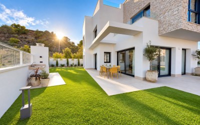 Villa independiente de lujo con piscina privada y vistas panorámicas al mar en Finestrat
