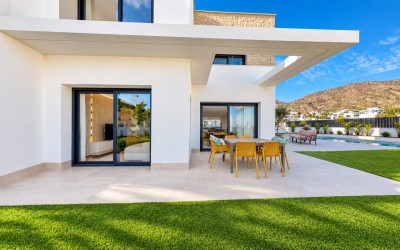 Villa independiente de lujo con piscina privada y vistas panorámicas al mar en Finestrat