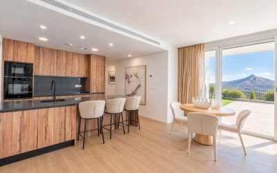 Villa independiente moderna en Polop con vistas y piscina privada