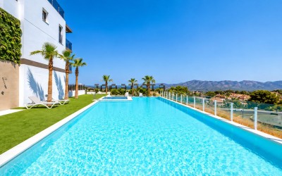 Modern 4-Bedroom Townhouse with Panoramic Sea &
Benidorm Views in La Nucía 