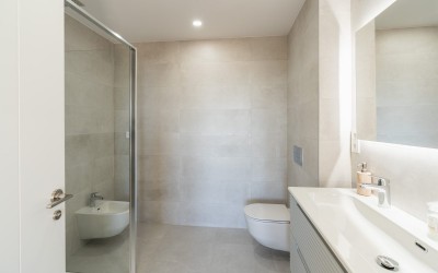 Modern 4-Bedroom Townhouse with Panoramic Sea &
Benidorm Views in La Nucía 