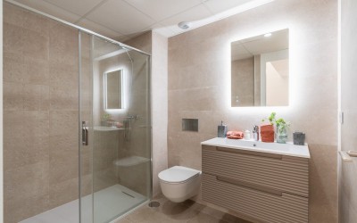 Modern 4-Bedroom Townhouse with Panoramic Sea &
Benidorm Views in La Nucía 