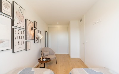 Modern 4-Bedroom Townhouse with Panoramic Sea &
Benidorm Views in La Nucía 