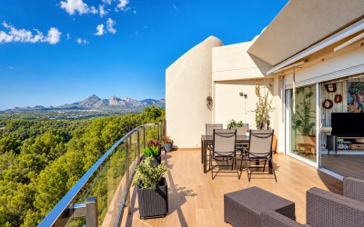Duplex Penthouse with Panoramic Sea Views in Altea La Vella
